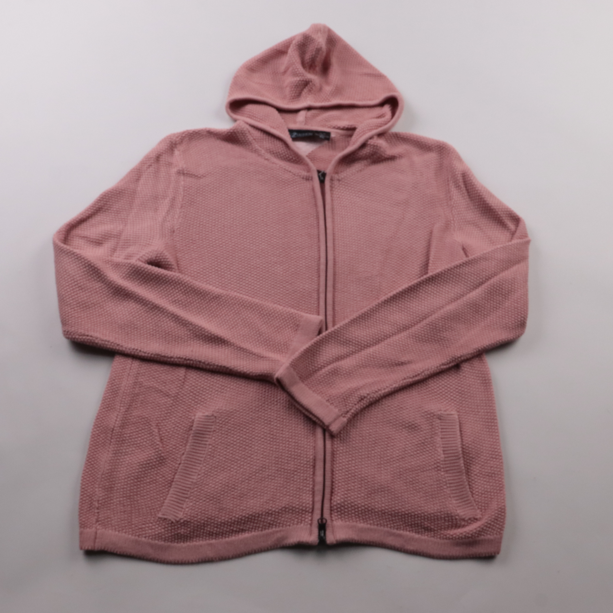 250110370-1