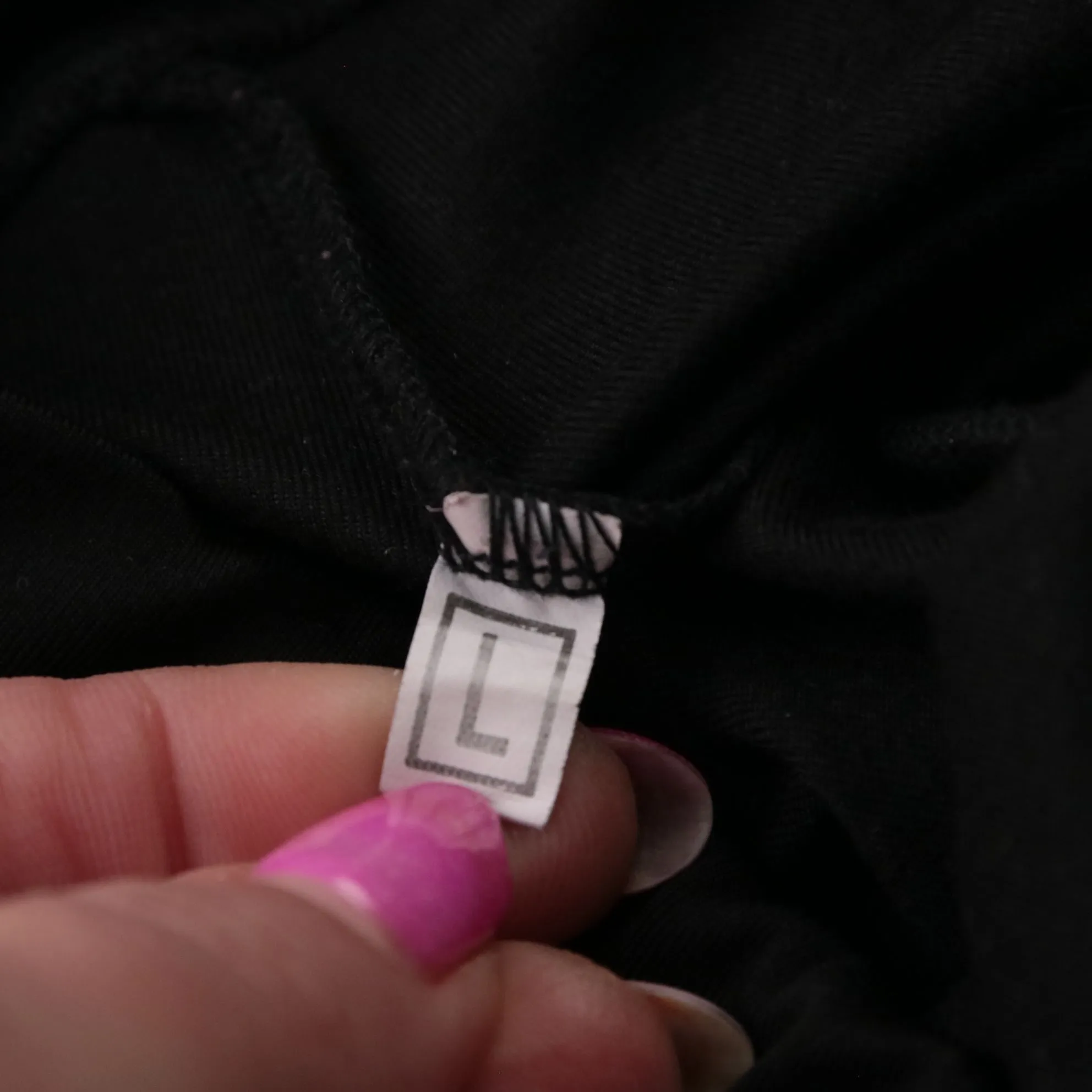 250128200-b