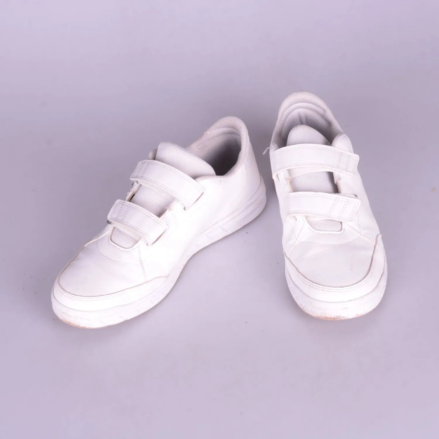 кроссовки Adidas